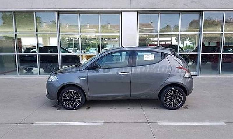 Lancia Ypsilon 1.0 F...
