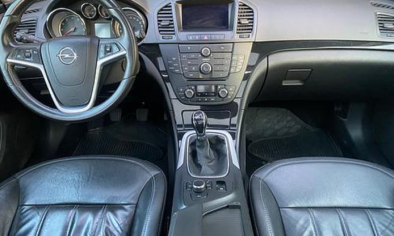 Opel Insignia 1.6 Tu...
