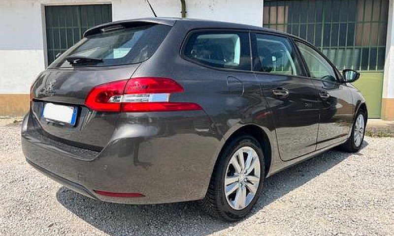 Peugeot 308 Fuori Tu...