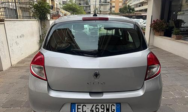 Renault Clio 1.2 16V...