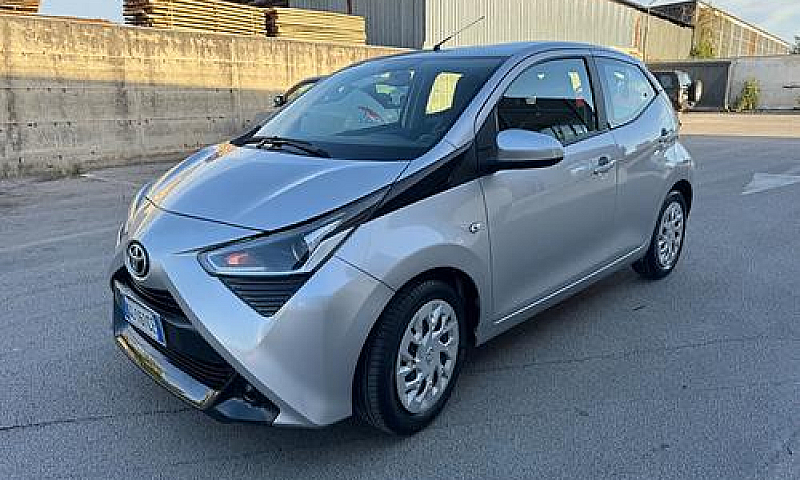 Toyota Aygo Connect ...