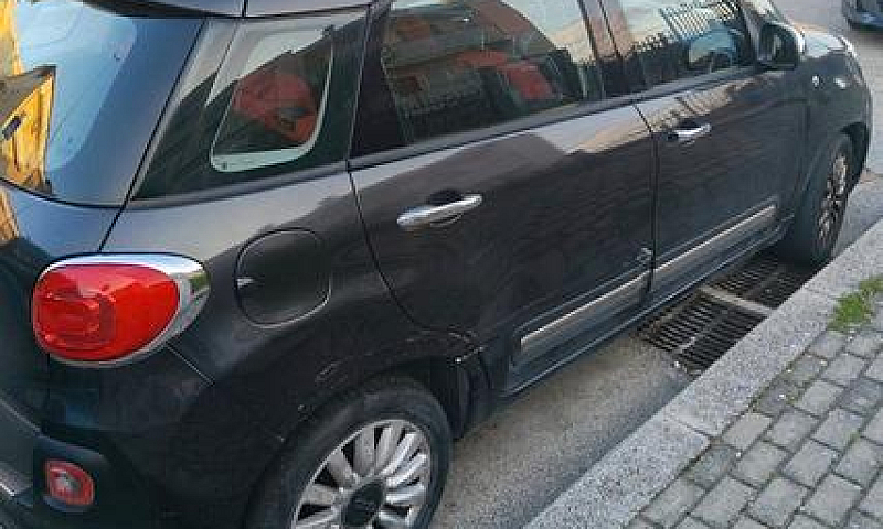 Fiat  500L...