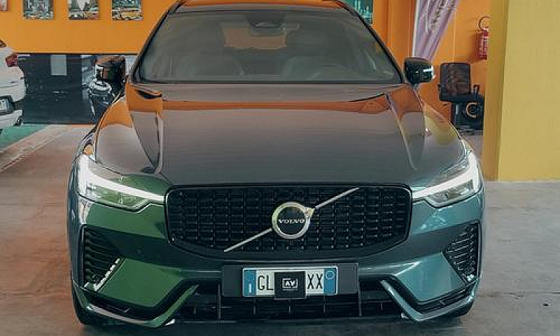 Volvo Xc60 B4 (D) Aw...