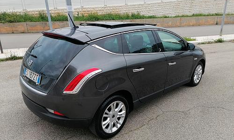 Lancia Delta 1.6 Mjt...
