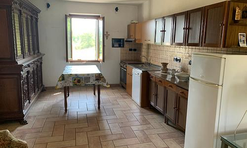 Casa In Pietra Con G...