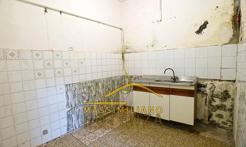 Appartamento 4 Local...