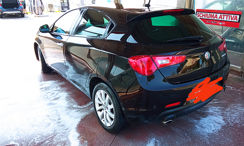 Alfa Romeo Giulietta...