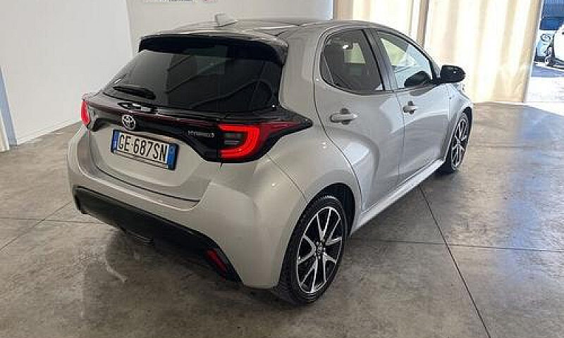 Toyota Yaris Iv 2020...