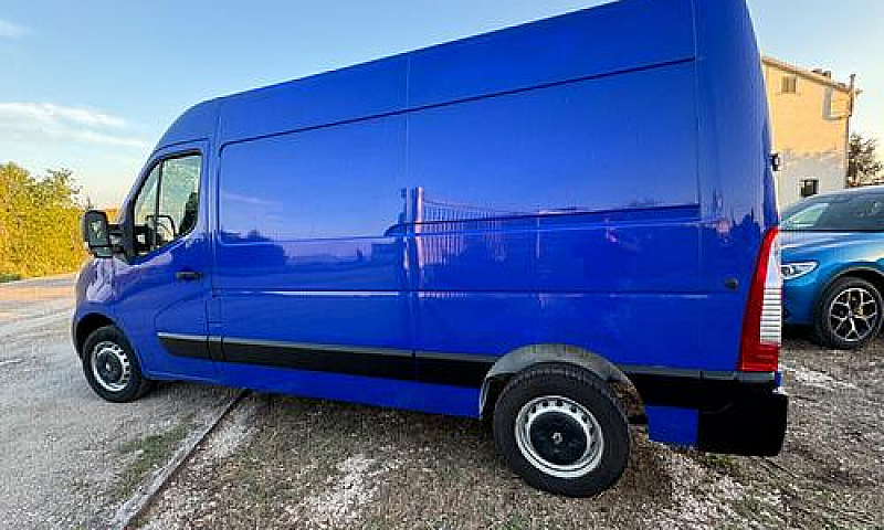 Renault Master T33 2...
