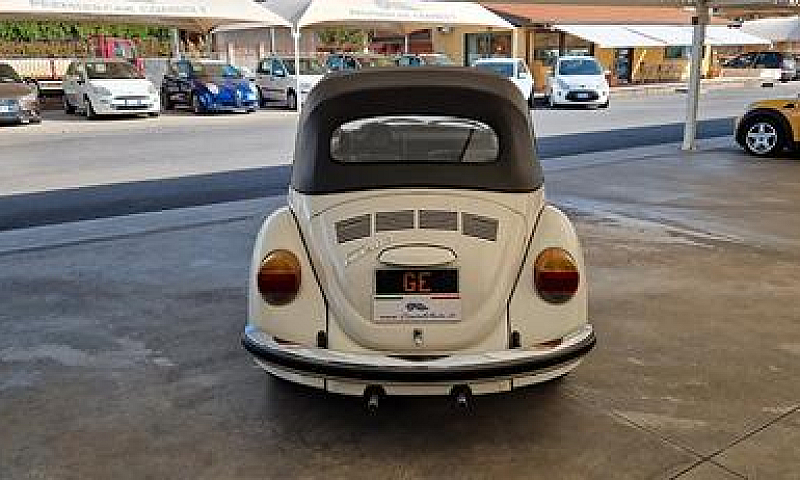 Volkswagen Maggiolin...