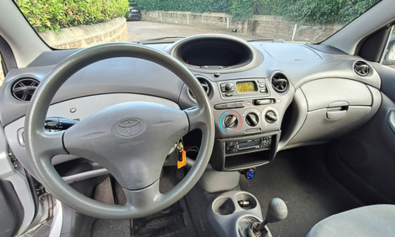 Toyota Yaris 5P. 1.0...