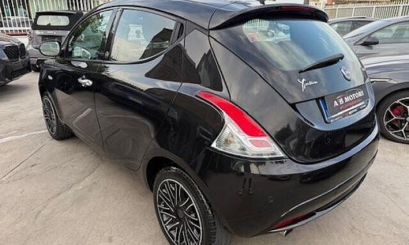 Lancia Ypsilon S&S H...