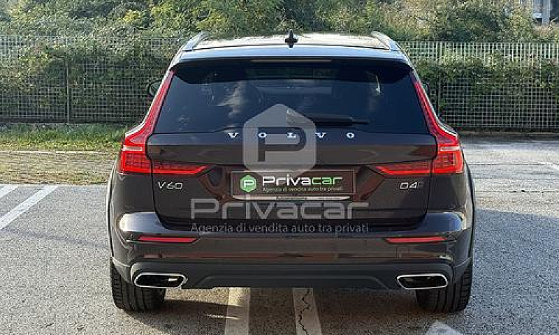 Volvo V60 Cross Coun...