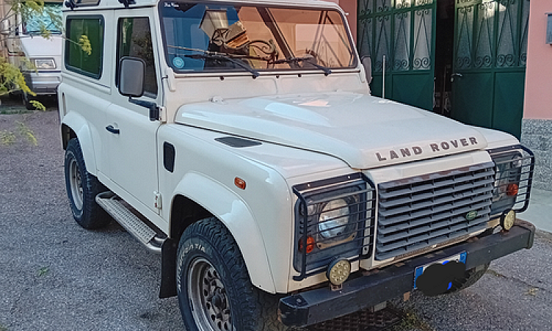 Land Rover Defender...