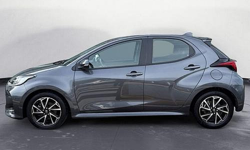 Toyota Yaris 1.5 Hyb...