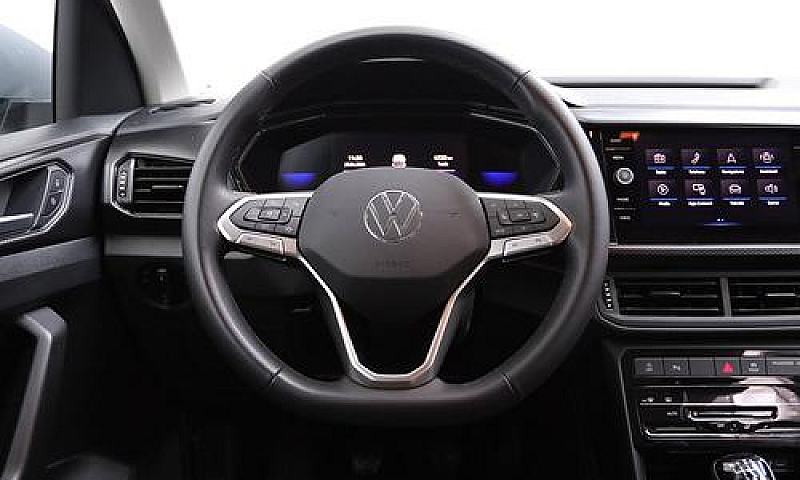 Volkswagen T-Cross 1...