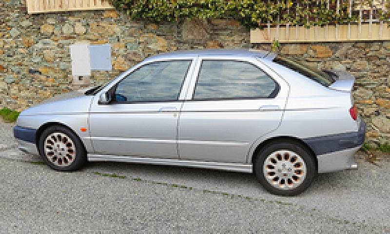 Alfa Romeo 146...