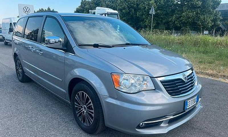 Lancia Voyager 2.8 T...