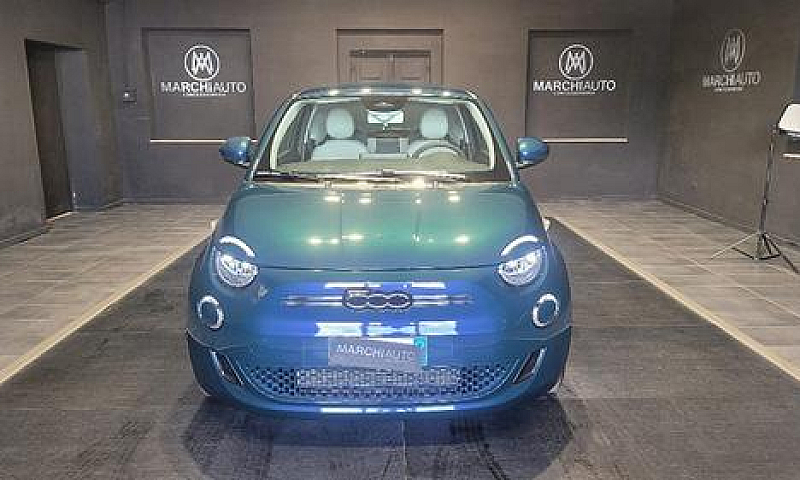 Fiat 500E Berlina 42...