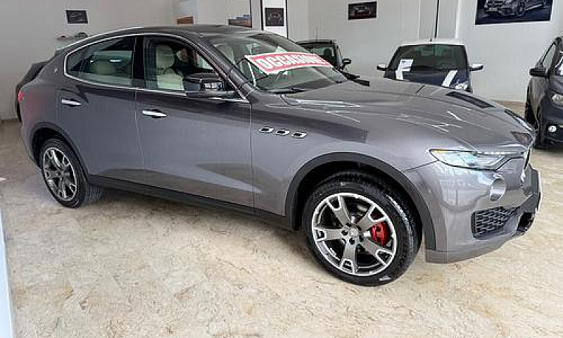 Maserati Levante Gra...