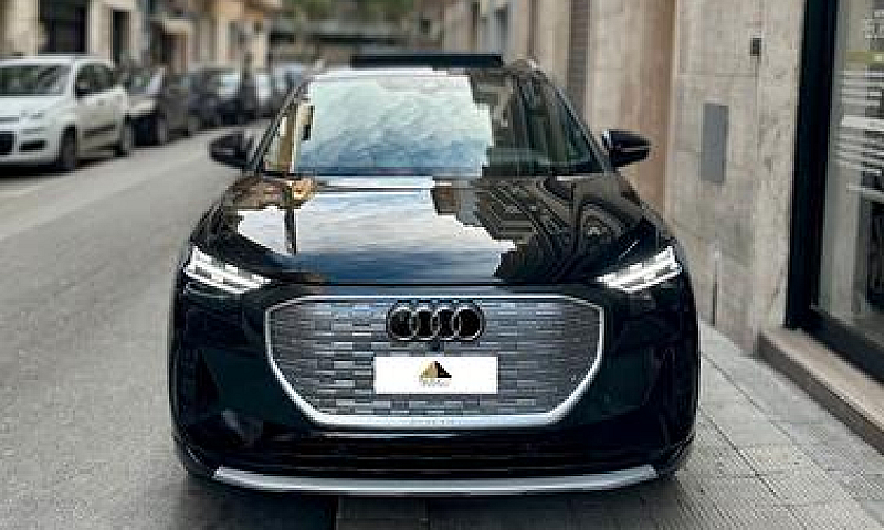 Audi Q4 35 E-Tron **...