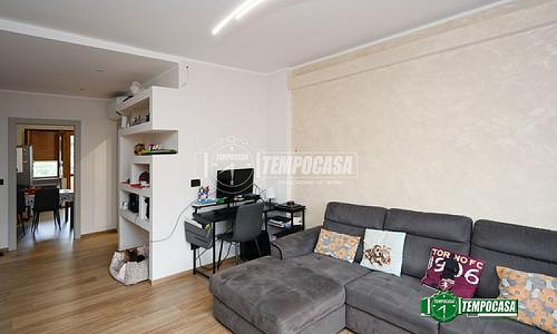 3 Locali In Via Salv...