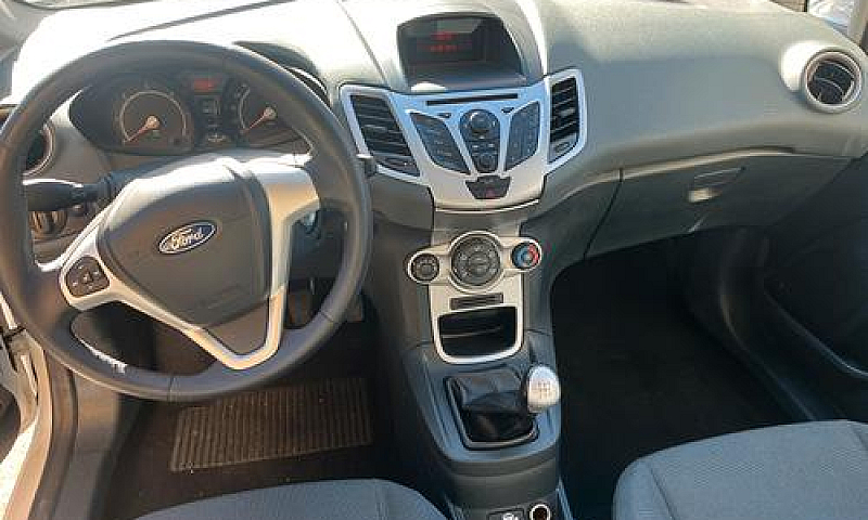 Ford Fiesta 1.4 Tdci...