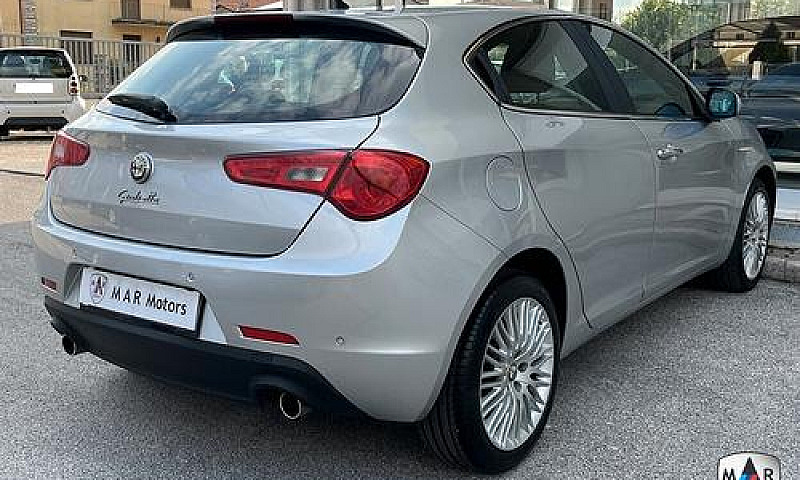 Alfa Romeo Giulietta...