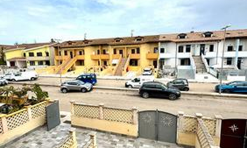 Villa Bifamiliare Co...