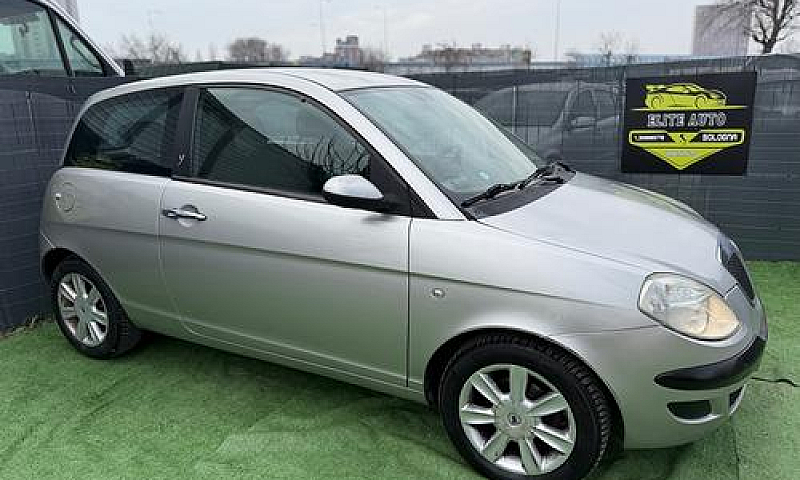 Lancia Ypsilon 1.3 D...