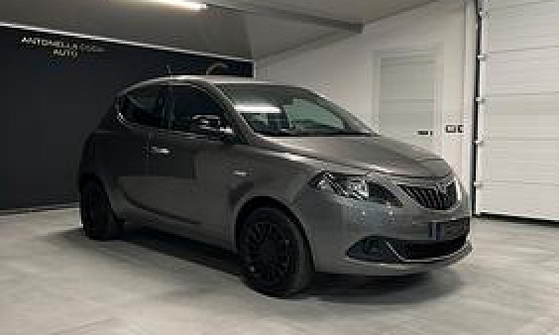 Lancia Ypsilon 1.0 F...