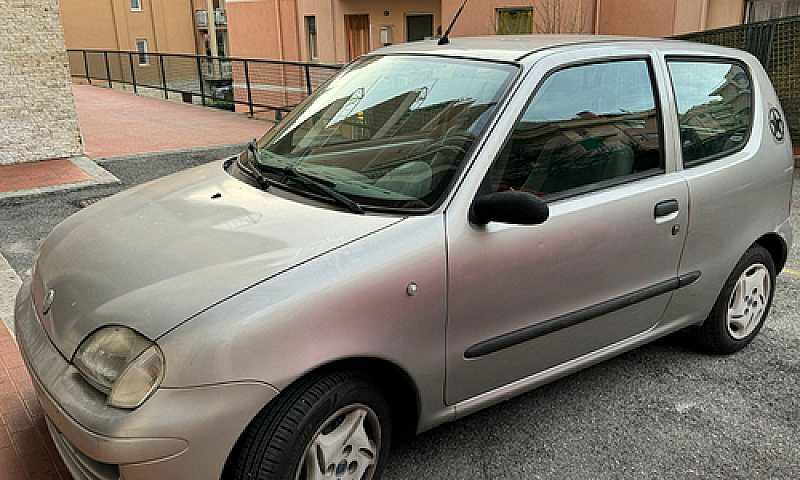 Fiat 600 Anno 2004...
