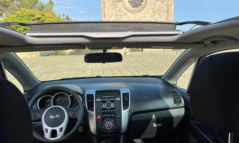 Kia Venga 1.4 Crdi 9...