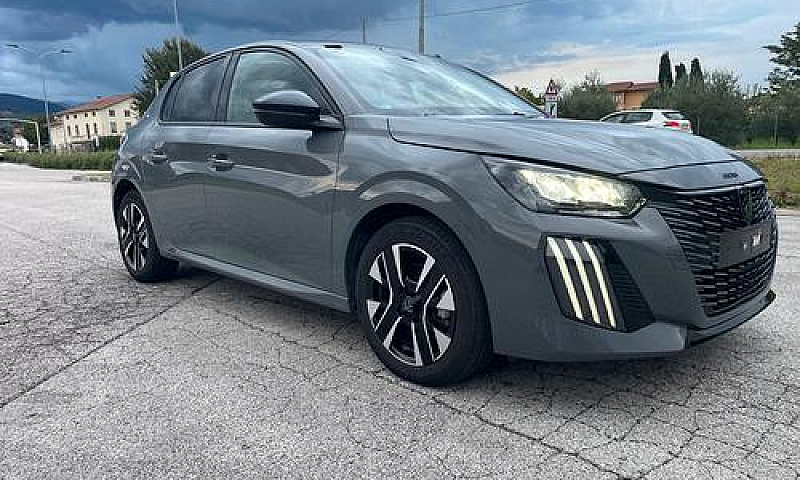 Peugeot 208 Puretech...