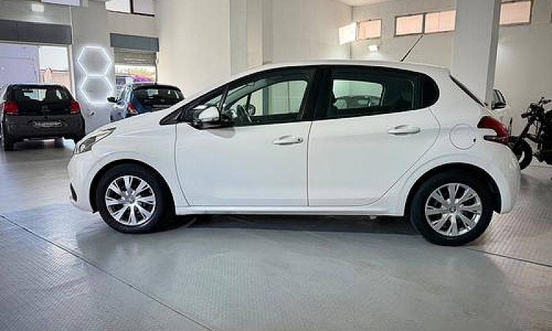 Peugeot 208 Bluehdi ...