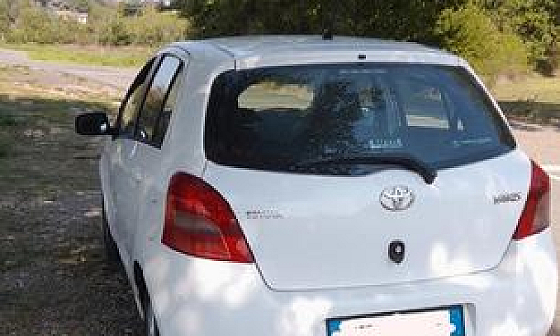 Toyota Yaris 1.3 Ben...
