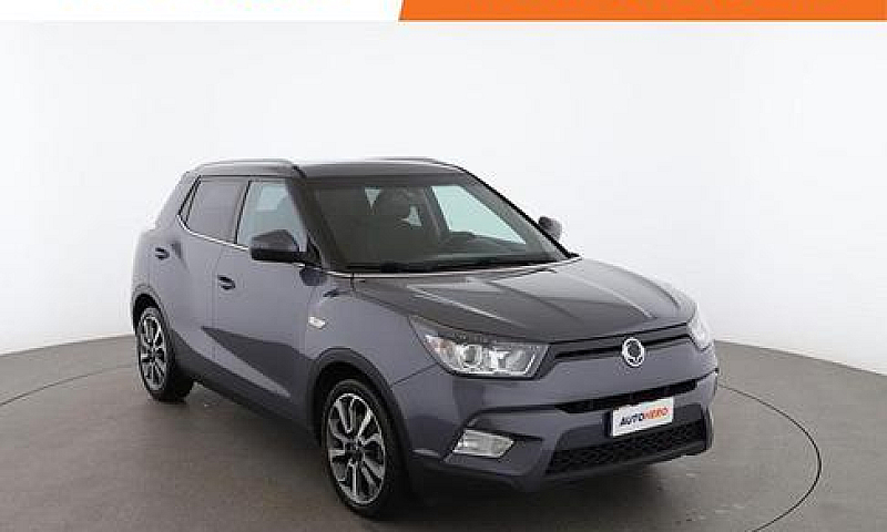 Ssangyong Tivoli Dv8...
