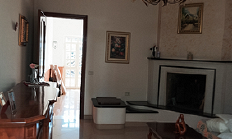 Casa Con Giardino...