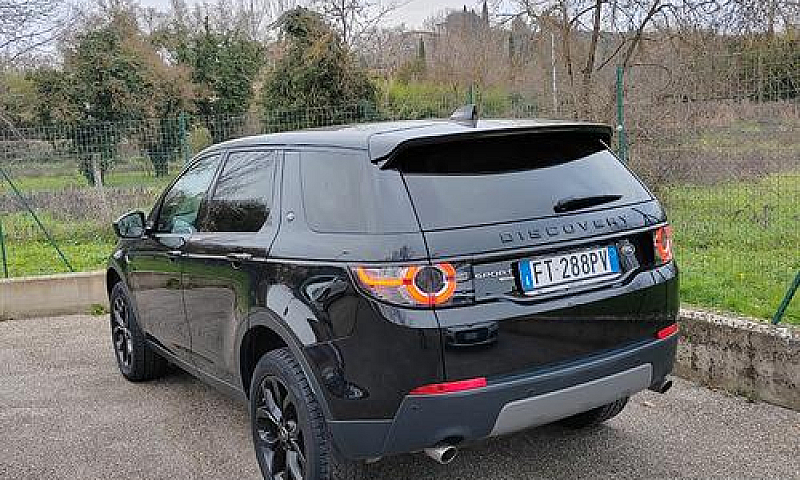 Land Rover Discovery...