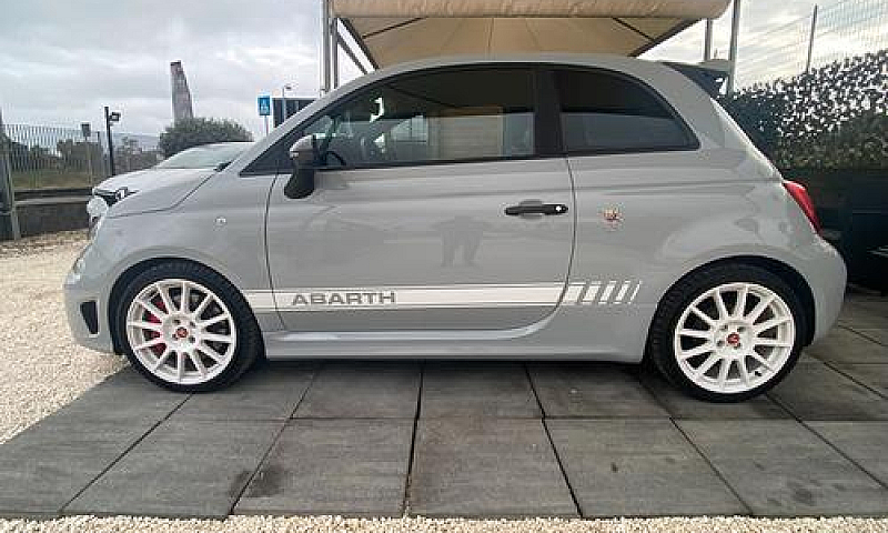 Abarth 695 Esseesse ...