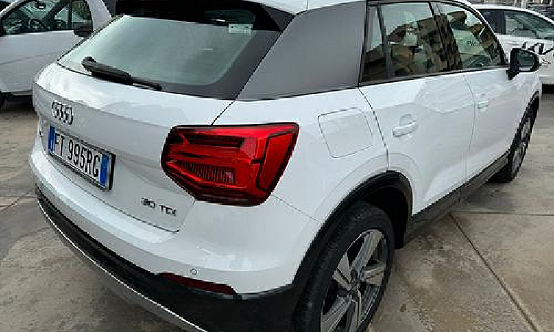 Audi Q2 30 Tdi S Lin...