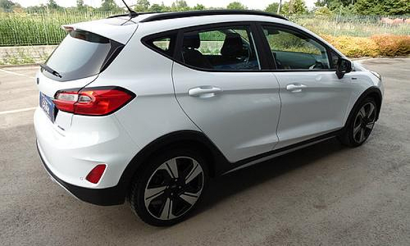 Ford Fiesta Active 1...