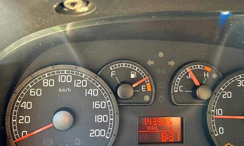Auto Fiat Punto...
