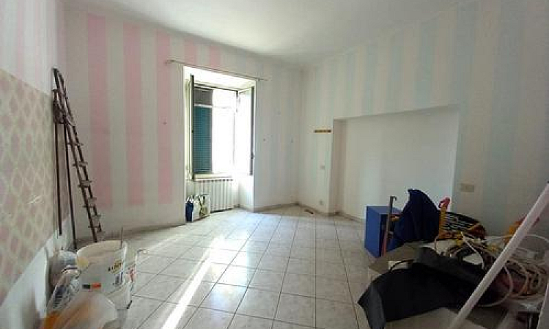 Trilocale A Tivoli...