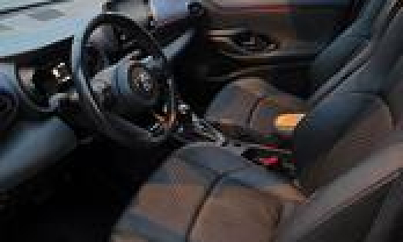 Toyota Yaris Hybrid...