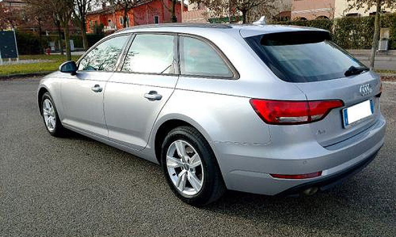 Audi A4 B9 2.0 150Cv...