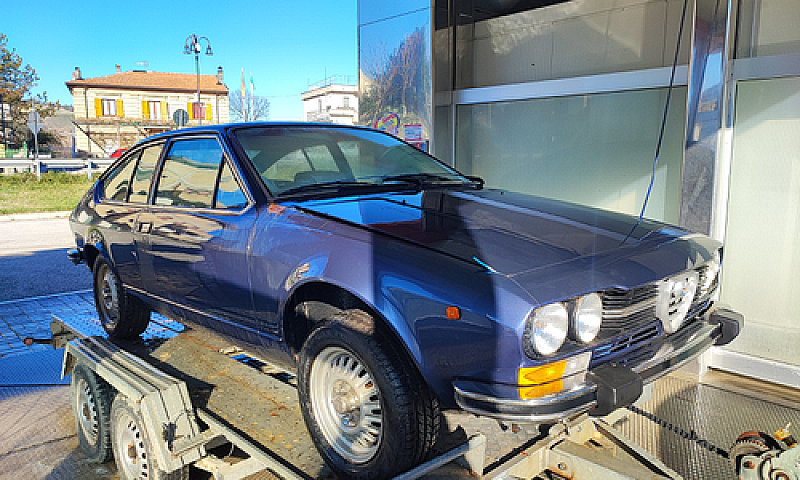 Alfa Romeo Gtv 2000...