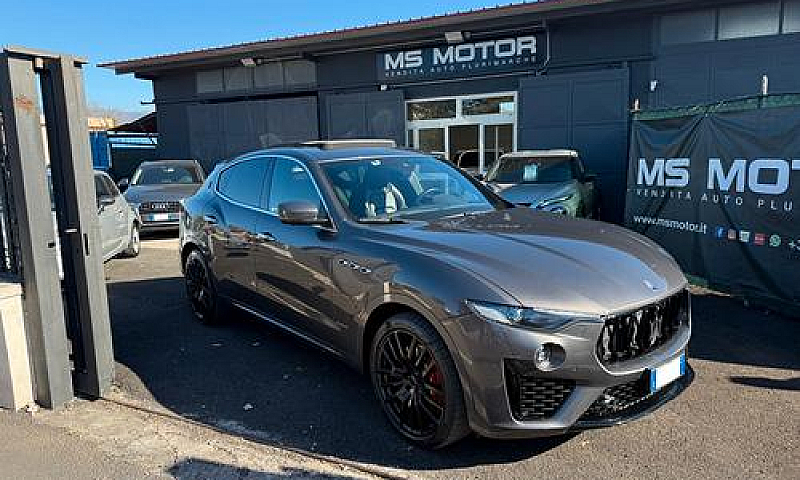 Maserati Levante V6 ...