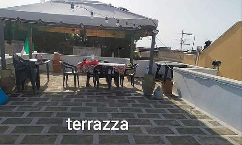 Casa Con Garage...