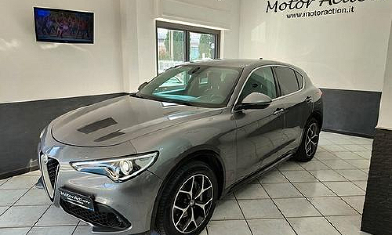 Alfa Romeo Stelvio 2...